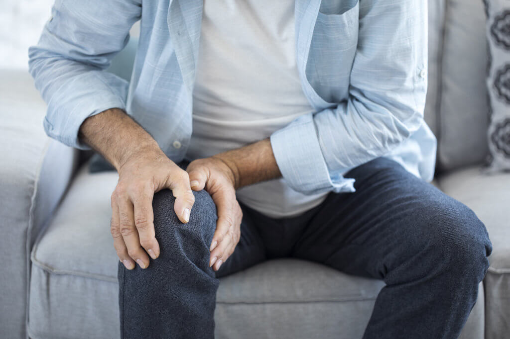 hip and knee pain